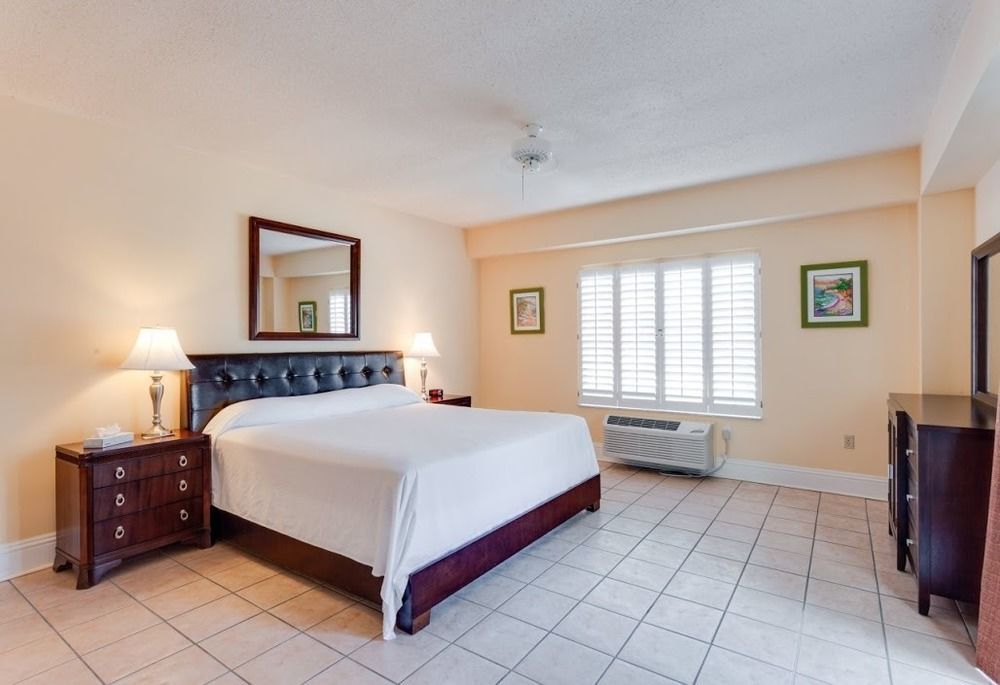 Naples Park Central Hotel Exterior photo