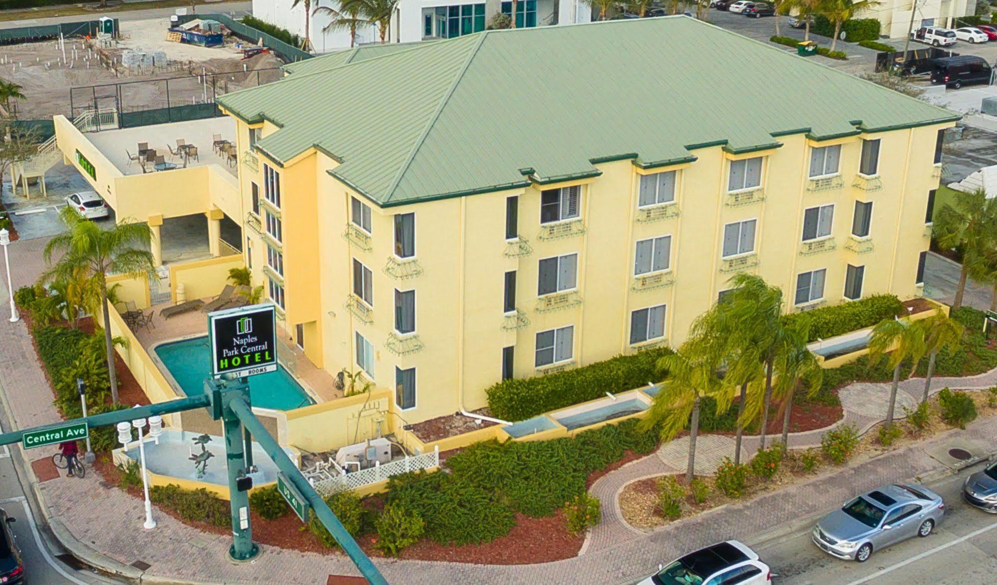 Naples Park Central Hotel Exterior photo